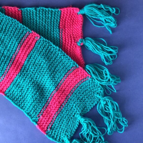 NWOT Vintage Hand-Knitted Made-in-Canada Colourful Teal & Pink Warm Scarf - Picture 2 of 3